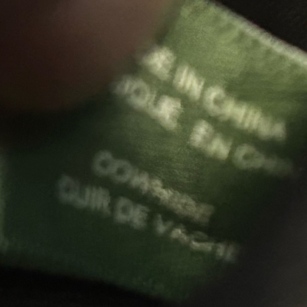 Roots black leather wallet, 7.5” x  4” x 0.5” - Picture 6 of 6